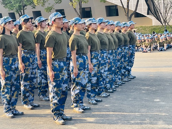 说明: C:\Users\Administrator\Desktop\2026世界杯官网2022级新生军训圆满结束2022.10.8\2026世界杯官网2022级新生军训圆满结束2022.10.8\2.jpg