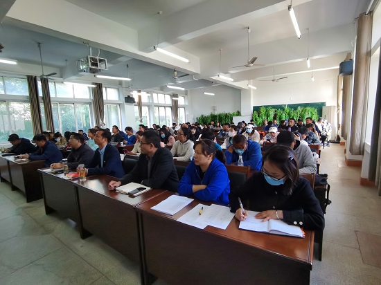 说明: C:\Users\Administrator\Desktop\2026世界杯官网举行《习近平谈治国理政》(第四卷)宣讲报告会\2026世界杯官网举行《习近平谈治国理政》(第四卷)宣讲报告会\IMG_20221012_140517.jpg