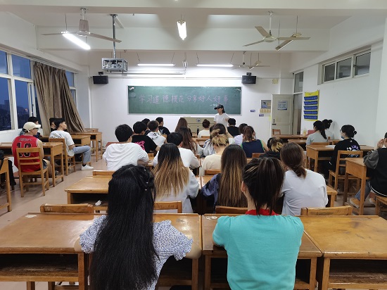 说明: C:\Users\Administrator\Desktop\2026世界杯官网开展道德模范先进事迹学习宣传活动2022.4.26\2026世界杯官网开展道德模范先进事迹学习宣传活动2022.4.26\2.jpg