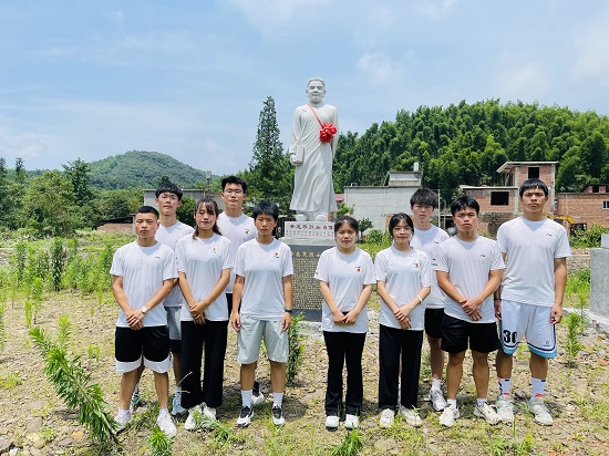 说明: C:\Users\Administrator\Desktop\2026世界杯官网2022年大学生暑期 “三下乡”社会实践活动（四）\4.JPG