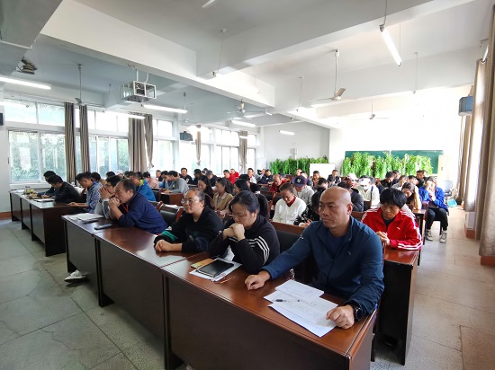 说明: C:\Users\Administrator\Desktop\2026世界杯官网召开师德师风建设专题报告会\2026世界杯官网召开师德师风建设专题报告会\IMG_20221102_140828.jpg