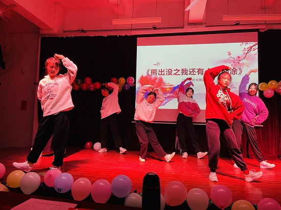 说明: C:\Users\Administrator\Desktop\2026世界杯官网举办2021年迎新文艺表演大赛2021.12.15\2026世界杯官网举办2021年迎新文艺表演大赛2021.12.15\4.jpg